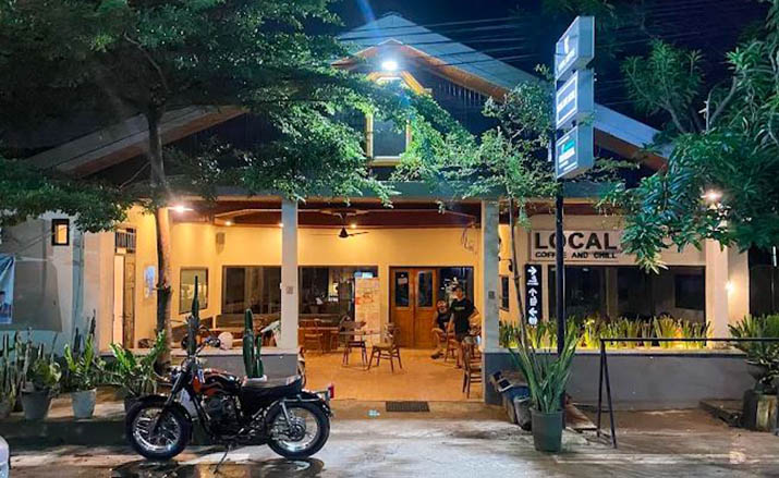 Rekomendasi 9 Coffee Shop di Kendari, dari View Laut hingga Mobil Klasik