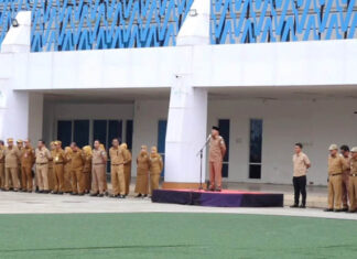 Wakil Wali Kota Kendari Soroti Kinerja OPD dan Kebersihan Kota dalam Apel Gabungan Wakil Wali Kota Kendari Soroti Kinerja OPD dan Kebersihan Kota dalam Apel Gabungan