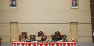 Fraksi DPRD Kota Kendari Sampaikan Pandangan Strategis terhadap Raperda RPJMD 2025–2029 Fraksi DPRD Kota Kendari Sampaikan Pandangan Strategis terhadap Raperda RPJMD 2025–2029