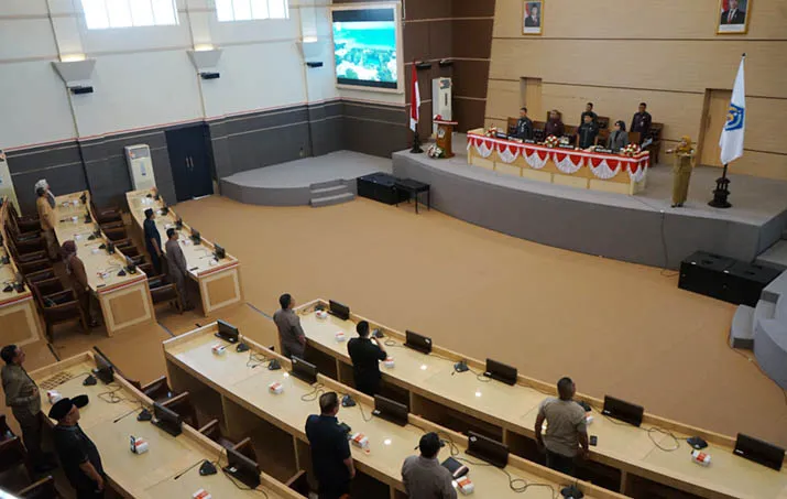 Fraksi DPRD Kota Kendari Sampaikan Pandangan Strategis terhadap Raperda RPJMD 2025–2029