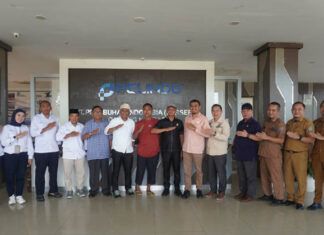 Tanggapi Keluhan Sopir Kontainer, DPRD Kendari Lakukan Kunjungan ke Pelindo IV Tanggapi Keluhan Sopir Kontainer, DPRD Kendari Lakukan Kunjungan ke Pelindo IV