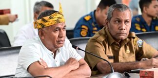 Ketua Komisi III DPRD Kendari Hadiri RDP DPRD Sultra, Bahas Jalan Rusak Akses Pelabuhan Bungkutoko-Pelindo Ketua Komisi III DPRD Kendari Hadiri RDP DPRD Sultra, Bahas Jalan Rusak Akses Pelabuhan Bungkutoko–Pelindo