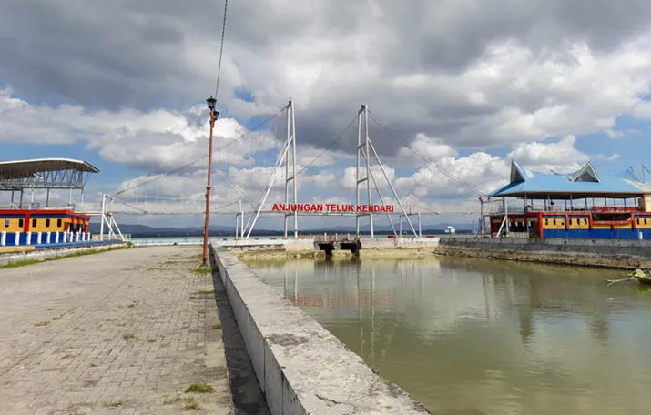 Rapat Paripurna DPRD Kendari, Fraksi Golkar Soroti Arah RPJMD 2025–2029: Teluk Kendari dan Infrastruktur Jadi Fokus