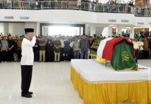 Baru 23 Hari Menjabat, Rektor UHO Prof. Armid Tutup Usia, Gubernur Sampaikan Duka Cita Baru 23 Hari Menjabat, Rektor UHO Prof. Armid Tutup Usia, Gubernur Sampaikan Duka Cita