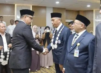 Prof Armid Lantik 31 Pejabat Non Struktural UHO, Perdana Sejak Menjabat Rektor Prof Armid Lantik 31 Pejabat Non Struktural UHO, Perdana Sejak Menjabat Rektor