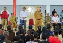 Pemprov Sultra dan Pemkab Wakatobi Fasilitasi Keberangkatan Tim Penari Kolosal ke Istana Negara Pemprov Sultra dan Pemkab Wakatobi Fasilitasi Keberangkatan Tim Penari Kolosal ke Istana Negara