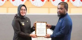 DPRD dan Pemkot Kendari Sepakati KUA-PPAS Perubahan APBD 2025 DPRD dan Pemkot Kendari Sepakati KUA-PPAS Perubahan APBD 2025