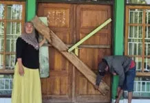 Kantor Camat Sawa Konawe Utara Disegel Warga, Viral di Media Sosial Kantor Camat Sawa Konawe Utara Disegel Warga, Viral di Media Sosial