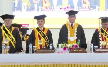 UHO Kukuhkan 8 Guru Besar dari 6 Fakultas, Tegaskan Komitmen Tridharma Perguruan Tinggi UHO Kukuhkan 8 Guru Besar dari 6 Fakultas, Tegaskan Komitmen Tridharma Perguruan Tinggi