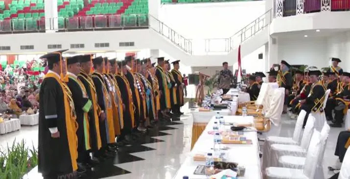 pengukuhan UHO Kukuhkan 8 Guru Besar Baru, Berikut Nama dan Bidang Keilmuannya