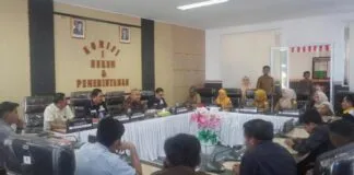 DPRD Kendari Fasilitasi Penyelesaian Perselisihan Ketenagakerjaan antara Serikat Buruh dan PT Manorian Sentosa DPRD Kendari Fasilitasi Penyelesaian Perselisihan Ketenagakerjaan antara Serikat Buruh dan PT Manorian Sentosa