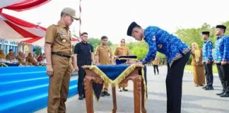 Gubernur Sultra Serahkan SK Pengangkatan 2.115 ASN Baru Gubernur Sultra Serahkan SK Pengangkatan 2.115 ASN Baru