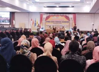 STMIK Bina Bangsa Kendari Kukuhkan 275 Wisudawan, Siap Bertransformasi Jadi Universitas STMIK Bina Bangsa Kendari Kukuhkan 275 Wisudawan, Siap Bertransformasi Jadi Universitas