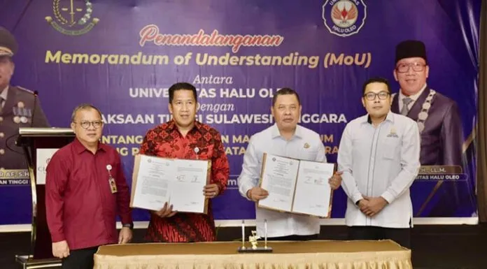UHO dan Kejati Sultra Jalin Kerja Sama Penanganan Masalah Hukum Bidang Perdata dan TUN UHO dan Kejati Sultra Jalin Kerja Sama Penanganan Masalah Hukum Bidang Perdata dan TUN