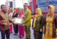 Dukung Penuh Gerakan Antikorupsi, Ketua DPRD Kendari Tegaskan Pentingnya Perubahan Mindset dalam Road to Hakordia 2025 Dukung Penuh Gerakan Antikorupsi, Ketua DPRD Kendari Tegaskan Pentingnya Perubahan Mindset dalam Road to Hakordia 2025
