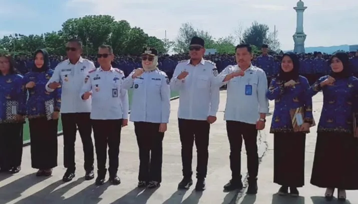 paruh_waktu 3.045 PPPK Paruh Waktu Pemkot Kendari Resmi Terima SK Pengangkatan