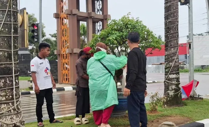 dinsoskendari Dinsos Kendari Tertibkan Anak Jalanan dan Pengemis di Sejumlah Lampu Merah