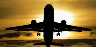 Pesawat ATR 400 Indonesia Air Transport Hilang Kontak di Wilayah Maros Pesawat ATR 400 Indonesia Air Transport Hilang Kontak di Wilayah Maros