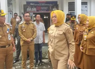 Wali Kota Kendari Sidak Kantor Kelurahan Lalolara, Tinjau Fasilitas Pelayanan Publik Wali Kota Kendari Sidak Kantor Kelurahan Lalolara, Tinjau Fasilitas Pelayanan Publik