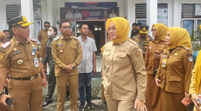 Wali Kota Kendari Sidak Kantor Kelurahan Lalolara, Tinjau Fasilitas Pelayanan Publik Wali Kota Kendari Sidak Kantor Kelurahan Lalolara, Tinjau Fasilitas Pelayanan Publik