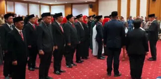 Gubernur Sultra Lantik 17 Pejabat Pimpinan Tinggi Pratama dan Puluhan Pejabat Fungsional Gubernur Sultra Lantik 17 Pejabat Pimpinan Tinggi Pratama dan Puluhan Pejabat Fungsional
