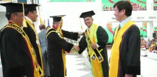 Pengukuhan Delapan Guru Besar, UHO Targetkan 250 Profesor pada 2030 Pengukuhan Delapan Guru Besar, UHO Targetkan 250 Profesor pada 2030