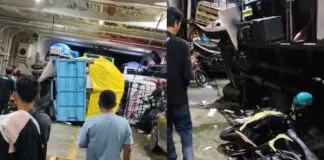 Cuaca Ekstrem di Teluk Bone, KMP Mandala Kembali ke Pelabuhan Kolaka Cuaca Ekstrem di Teluk Bone, KMP Mandala Kembali ke Pelabuhan Kolaka