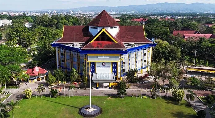 SNBP 2026 UHO Diumumkan Hari Ini, Berikut Cara Cek Hasilnya UHO Masuk 200 Besar Dunia UI GreenMetric 2025, Peringkat 28 Nasional