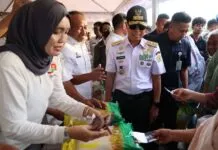 Gerakan Pangan Murah Digelar di Kendari, Pemprov Sultra Antisipasi Lonjakan Harga Jelang Idulfitri Gerakan Pangan Murah Digelar di Kendari, Pemprov Sultra Antisipasi Lonjakan Harga Jelang Idulfitri