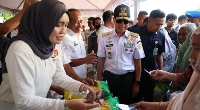 Gerakan Pangan Murah Digelar di Kendari, Pemprov Sultra Antisipasi Lonjakan Harga Jelang Idulfitri Gerakan Pangan Murah Digelar di Kendari, Pemprov Sultra Antisipasi Lonjakan Harga Jelang Idulfitri