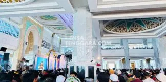 Jamaah Membludak, Tabligh Akbar Ustaz Khalid Basalamah di Masjid Al-Alam Kendari Dipadati Ribuan Warga Jamaah Membludak, Tabligh Akbar Ustaz Khalid Basalamah di Masjid Al-Alam Kendari Dipadati Ribuan Warga