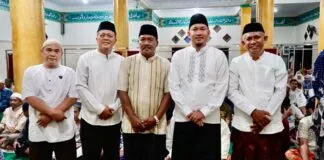 Safari Ramadan di Kampung Salo, Wawali Kendari Tekankan Kebersihan dan Perangi Narkoba Safari Ramadan di Kampung Salo, Wawali Kendari Tekankan Kebersihan dan Perangi Narkoba