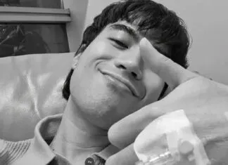 Musisi Vidi Aldiano Meninggal Dunia, Ucapan Duka Membanjiri Media Sosial Musisi Vidi Aldiano Meninggal Dunia, Ucapan Duka Membanjiri Media Sosial