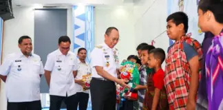 Gubernur Sultra Hadiri Sunatan Massal, 260 Anak Ikut Layanan Kesehatan Gratis Gubernur Sultra Hadiri Sunatan Massal, 260 Anak Ikut Layanan Kesehatan Gratis