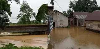 Kali Wanggu Meluap, Ratusan Warga Lepo-Lepo Kendari Terdampak Banjir Kali Wanggu Meluap, Ratusan Warga Lepo-Lepo Kendari Terdampak Banjir