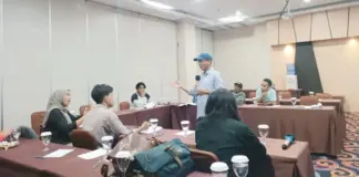 Warga Lingkar Tambang di Sultra Ikuti Pelatihan Jurnalisme Warga Bersama AJI dan WALHI Warga Lingkar Tambang di Sultra Ikuti Pelatihan Jurnalisme Warga Bersama AJI dan WALHI