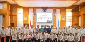 Gubernur Sultra Lepas 37 Petugas Haji, Siap Layani Jemaah di Tanah Suci Gubernur Sultra Lepas 37 Petugas Haji, Siap Layani Jemaah di Tanah Suci