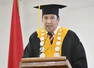UHO Kukuhkan 749 Wisudawan Periode Mei 2026, Plt Rektor Tekankan Alumni Harus Unggul UHO Kukuhkan 749 Wisudawan Periode Mei 2026, Plt Rektor Tekankan Alumni Harus Unggul