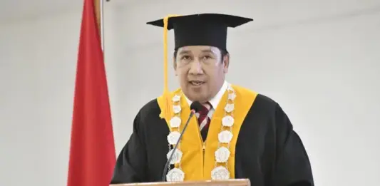 UHO Kukuhkan 749 Wisudawan Periode Mei 2026, Plt Rektor Tekankan Alumni Harus Unggul UHO Kukuhkan 749 Wisudawan Periode Mei 2026, Plt Rektor Tekankan Alumni Harus Unggul