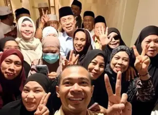 Gubernur Sultra Kunjungi Jamaah Haji di Madinah, Pastikan Kondisi dan Pelayanan Berjalan Baik Gubernur Sultra Kunjungi Jamaah Haji di Madinah, Pastikan Kondisi dan Pelayanan Berjalan Baik