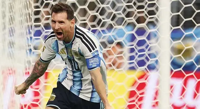 Lionel Messi Pecahkan Rekor Piala Dunia, Argentina Amankan Tiket ke Babak 32 Besar Lionel Messi Pecahkan Rekor Piala Dunia, Argentina Amankan Tiket ke Babak 32 Besar