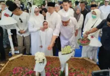 Tokoh Perempuan Sultra Sri Yastin Asrun Tutup Usia, Dimakamkan di Konawe Tokoh Perempuan Sultra Sri Yastin Asrun Tutup Usia, Dimakamkan di Konawe