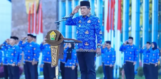 Pimpin HKN, Wagub Sultra Hugua Ingatkan ASN Perkuat Kesadaran dan Integritas dalam Pelayan Pimpin HKN, Wagub Sultra Hugua Ingatkan ASN Perkuat Kesadaran dan Integritas dalam Pelayan