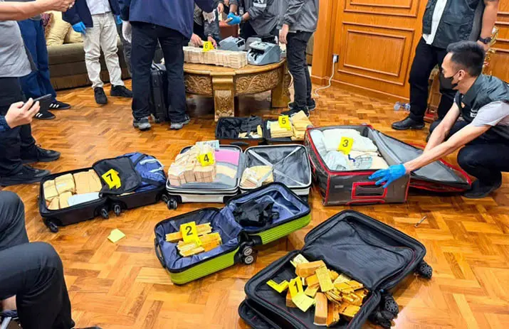 emas_sentul Polisi Temukan Brankas Berisi Emas 74 Kg dan Uang Senilai Rp476 Miliar di Rumah Mewah Sentul