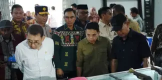 Fadli Zon: Sultra Kini Diakui Miliki Lukisan Purba Tertua di Dunia Fadli Zon: Sultra Kini Diakui Miliki Lukisan Purba Tertua di Dunia