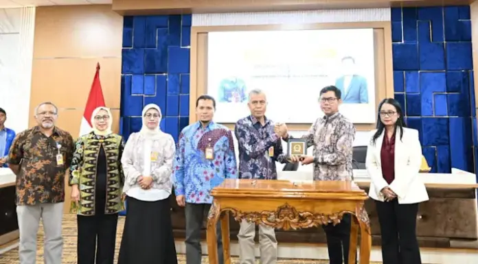 Badan Keahlian DPR RI dan UHO Jalin Kemitraan Strategis, Perkuat Penyusunan Legislasi Berbasis Riset Badan Keahlian DPR RI dan UHO Jalin Kemitraan Strategis, Perkuat Penyusunan Legislasi Berbasis Riset
