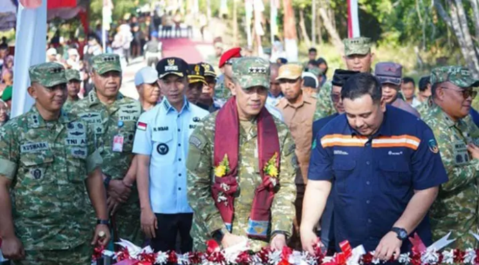 TNI, ANTAM dan Pemkab Konut Bersinergi Bangun Jembatan Perintis Garuda TNI, ANTAM dan Pemkab Konut Bersinergi Bangun Jembatan Perintis Garuda