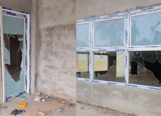 Viral! Gedung CBD Konawe Utara Dirusak, Pintu dan Jendela Kaca Pecah Viral! Gedung CBD Konawe Utara Dirusak, Pintu dan Jendela Kaca Pecah