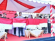 Karnaval Juang Kendari Meriah, Pemkot Bagikan Bendera Merah Putih kepada Masyarakat Karnaval Juang Kendari Meriah, Pemkot Bagikan Bendera Merah Putih kepada Masyarakat