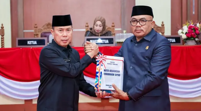 Gubernur Sultra Sampaikan Perubahan APBD 2026, Pendapatan Daerah Naik Rp505 Miliar Gubernur Sultra Sampaikan Perubahan APBD 2026, Pendapatan Daerah Naik Rp505 Miliar